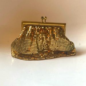 Vintage gold chain mesh coin purse